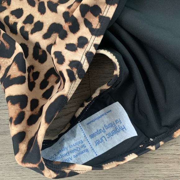Good American Always Fits Cutout Monokini Swimsuit - Size 3XL/6 - Leopard - NWOT - Picture 10 of 11